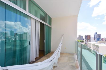 Casa à venda com 330m², 4 quartos e 3 vagas Casa à venda com 330m², 4 quartos e 3 vagasVaranda suite Master