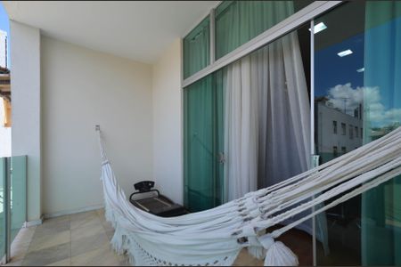 Casa à venda com 330m², 4 quartos e 3 vagas Casa à venda com 330m², 4 quartos e 3 vagasVaranda suite Master