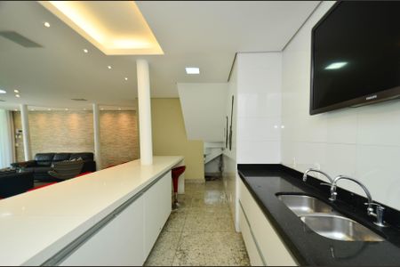 Casa à venda com 330m², 4 quartos e 3 vagas Casa à venda com 330m², 4 quartos e 3 vagasEspaço Gourmet