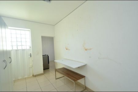 Casa à venda com 330m², 4 quartos e 3 vagas Casa à venda com 330m², 4 quartos e 3 vagasArea serviço