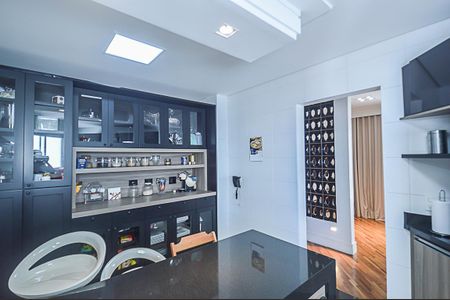 Apartamento à venda com 106m², 3 quartos e 2 vagasCozinha