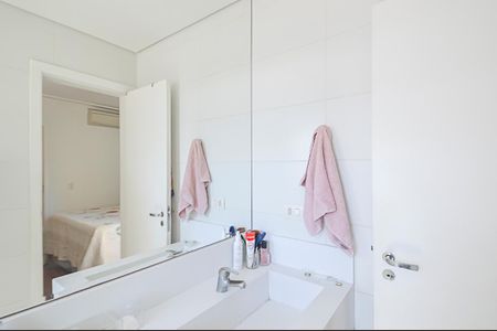 Apartamento à venda com 106m², 3 quartos e 2 vagasBanheiro da Suíte
