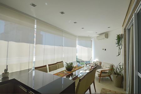 Apartamento à venda com 106m², 3 quartos e 2 vagasVaranda Sala