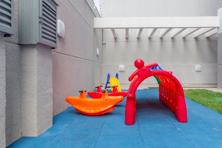 Apartamento para alugar com 31m², 2 quartos e sem vagaÁrea Comum - Playground   