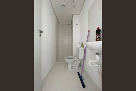 Apartamento para alugar com 31m², 2 quartos e sem vagaBanheiro 