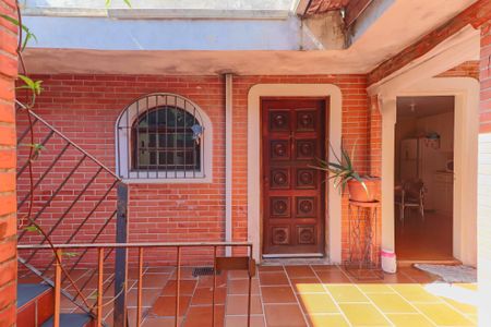 Casa à venda com 300m², 5 quartos e 3 vagasCasa 1 - Quintal