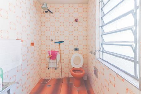 Casa à venda com 300m², 5 quartos e 3 vagasCasa 2 - Banheiro 1