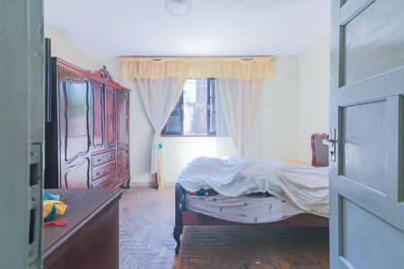 Casa à venda com 300m², 5 quartos e 3 vagasCasa 2 - Quarto 1