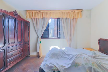 Casa à venda com 300m², 5 quartos e 3 vagasCasa 2 - Quarto 1