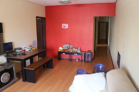 Casa à venda com 250m², 5 quartos e 2 vagasSala