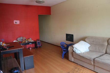 Casa à venda com 250m², 5 quartos e 2 vagasSala