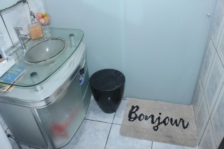 Casa à venda com 250m², 5 quartos e 2 vagasBanheiro 1