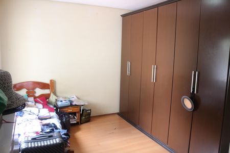 Casa à venda com 250m², 5 quartos e 2 vagasSuíte 1