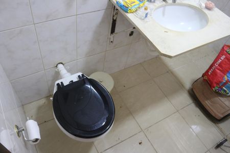 Casa à venda com 250m², 5 quartos e 2 vagasBanheiro 3