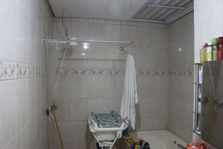 Casa à venda com 250m², 5 quartos e 2 vagasBanheiro da Suíte 1