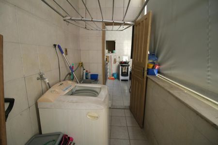 Casa à venda com 66m², 2 quartos e sem vagaÁrea de Serviço