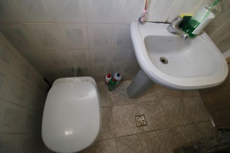 Casa à venda com 66m², 2 quartos e sem vagaBanheiro