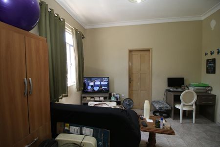 Casa à venda com 66m², 2 quartos e sem vagaSala