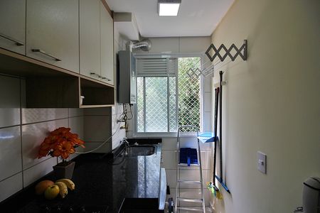 Apartamento para alugar com 39m², 2 quartos e 1 vagaCozinha e Área de Serviço