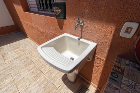 Casa à venda com 172m², 2 quartos e 2 vagas Casa à venda com 172m², 2 quartos e 2 vagasÁrea de serviço