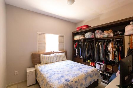 Casa à venda com 172m², 2 quartos e 2 vagas Casa à venda com 172m², 2 quartos e 2 vagasQuarto 1