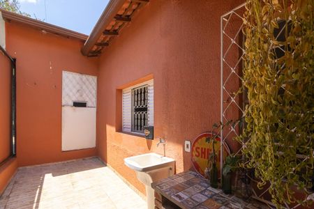 Casa à venda com 172m², 2 quartos e 2 vagas Casa à venda com 172m², 2 quartos e 2 vagasÁrea de serviço