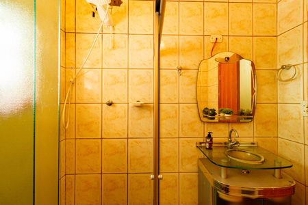 Casa à venda com 159m², 4 quartos e 4 vagasCasa 2 Banheiro