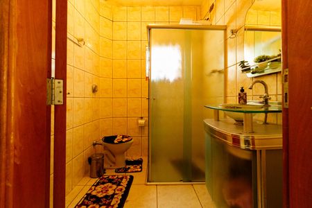 Casa à venda com 159m², 4 quartos e 4 vagasCasa 2 Banheiro