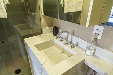 Apartamento à venda com 186m², 3 quartos e 2 vagas Apartamento à venda com 186m², 3 quartos e 2 vagasBanheiro da Suíte 2 -