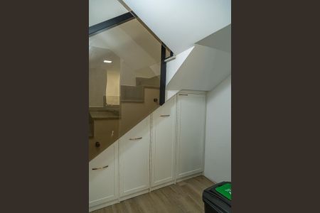 Apartamento à venda com 186m², 3 quartos e 2 vagas Apartamento à venda com 186m², 3 quartos e 2 vagasCozinha - Despensa