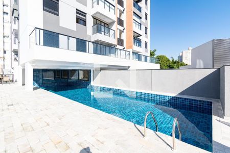 Apartamento à venda com 186m², 3 quartos e 2 vagas Apartamento à venda com 186m², 3 quartos e 2 vagasÁrea comum - Piscina