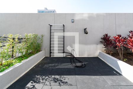 Apartamento à venda com 186m², 3 quartos e 2 vagas Apartamento à venda com 186m², 3 quartos e 2 vagasÁrea comum - Academia