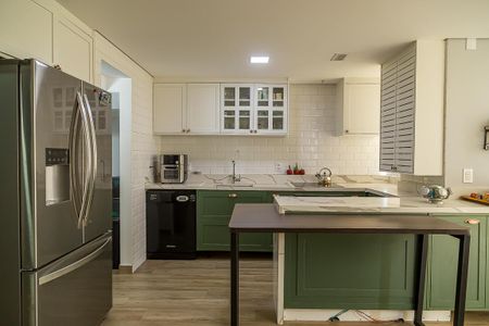 Apartamento à venda com 186m², 3 quartos e 2 vagas Apartamento à venda com 186m², 3 quartos e 2 vagasCozinha