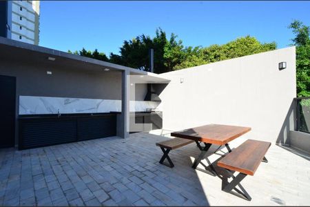 Apartamento à venda com 186m², 3 quartos e 2 vagas Apartamento à venda com 186m², 3 quartos e 2 vagasÁrea comum - Churrasqueira