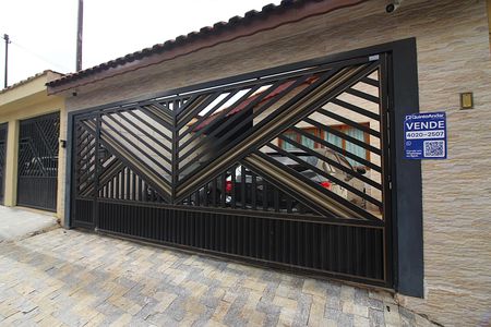 Casa à venda com 146m², 3 quartos e 3 vagasFachada