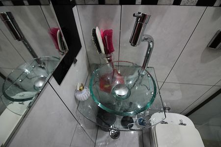 Casa à venda com 146m², 3 quartos e 3 vagasSuíte Banheiro