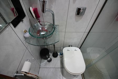 Casa à venda com 146m², 3 quartos e 3 vagasSuíte Banheiro