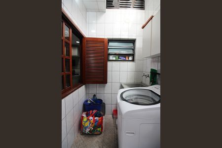 Casa à venda com 146m², 3 quartos e 3 vagasÁrea de Serviço