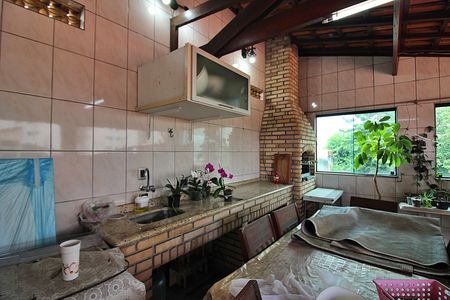 Casa à venda com 146m², 3 quartos e 3 vagasEspaço Gourmet