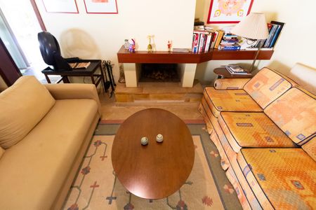 Casa de condomínio à venda com 350m², 3 quartos e 4 vagas Casa de condomínio à venda com 350m², 3 quartos e 4 vagasSALA