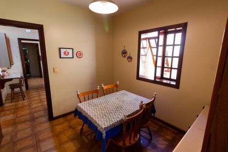 Casa de condomínio à venda com 350m², 3 quartos e 4 vagas Casa de condomínio à venda com 350m², 3 quartos e 4 vagasCOPA