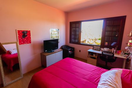 Casa de condomínio à venda com 350m², 3 quartos e 4 vagas Casa de condomínio à venda com 350m², 3 quartos e 4 vagasQUARTO 1