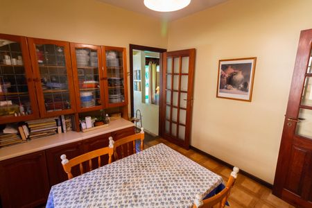 Casa de condomínio à venda com 350m², 3 quartos e 4 vagas Casa de condomínio à venda com 350m², 3 quartos e 4 vagasCOPA