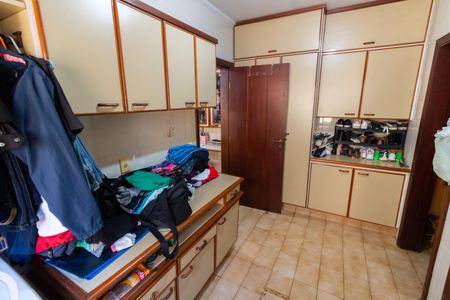 Casa de condomínio à venda com 350m², 3 quartos e 4 vagas Casa de condomínio à venda com 350m², 3 quartos e 4 vagasÁREA DE SERVIÇO