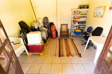 Casa de condomínio à venda com 350m², 3 quartos e 4 vagas Casa de condomínio à venda com 350m², 3 quartos e 4 vagasQUARTO DA EDÍCULA