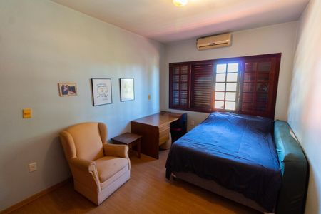 Casa de condomínio à venda com 350m², 3 quartos e 4 vagas Casa de condomínio à venda com 350m², 3 quartos e 4 vagasQUARTO 2