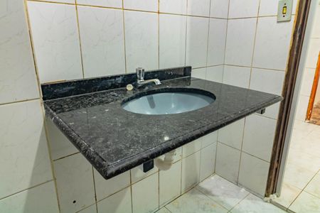 Casa para alugar com 60m², 1 quarto e sem vagaBanheiro