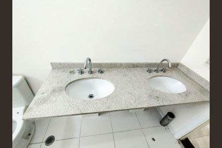 Apartamento à venda com 89m², 3 quartos e 1 vaga Apartamento à venda com 89m², 3 quartos e 1 vagaBanheiro Suíte 1
