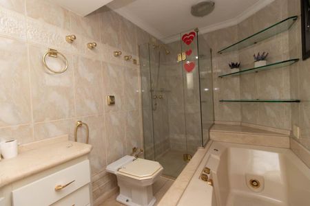 Apartamento à venda com 112m², 3 quartos e 2 vagasBanheiro da Suíte