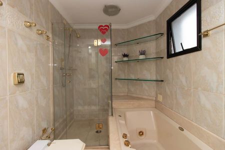 Apartamento à venda com 112m², 3 quartos e 2 vagasBanheiro da Suíte